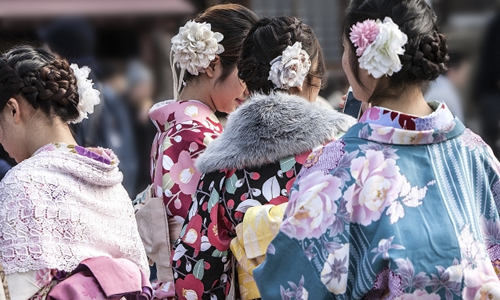 お寺の参拝の服装について　画像